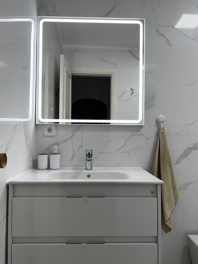 Synergy Apartment, 2 Bedroom, City Center By Namaste Elite Torremolinos Eksteriør bilde